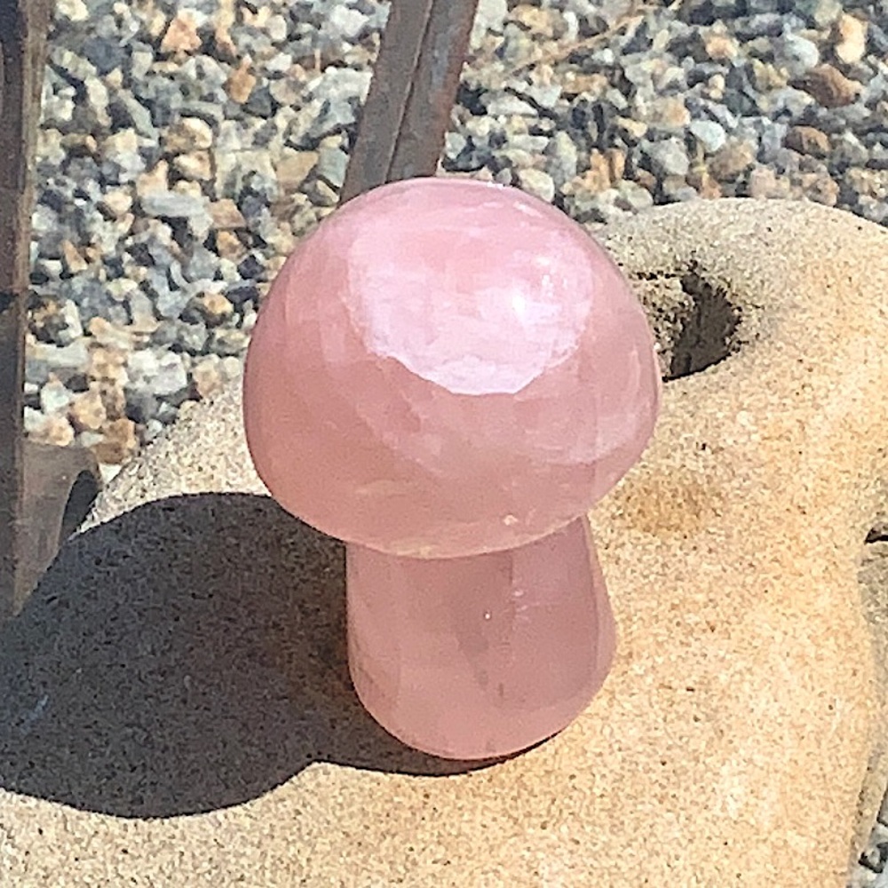 ROSE QUARTZ MUSHROOM UNCONDITIONAL LOVE HEALING STONE 2 1/4TH IN TALL